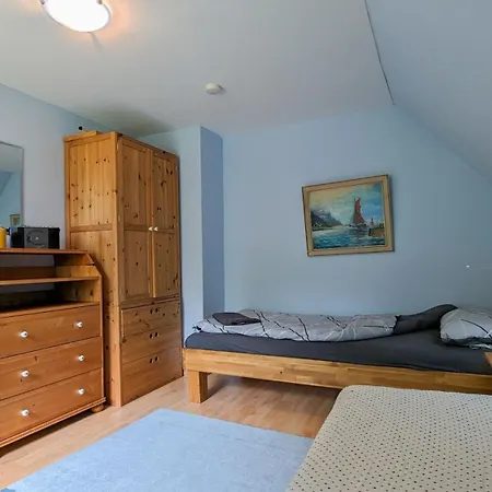 - Reetdachhaus Holiday home *