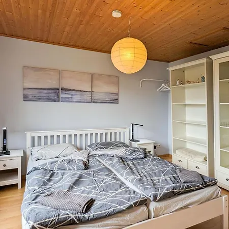 - Reetdachhaus Kamminke
