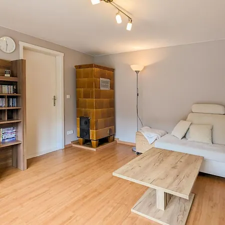 度假居 - Reetdachhaus Kamminke